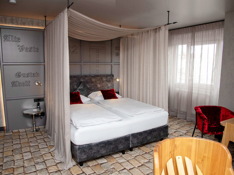 Wallenstein Zimmer im 4 Sterne Ringhotel Reubel